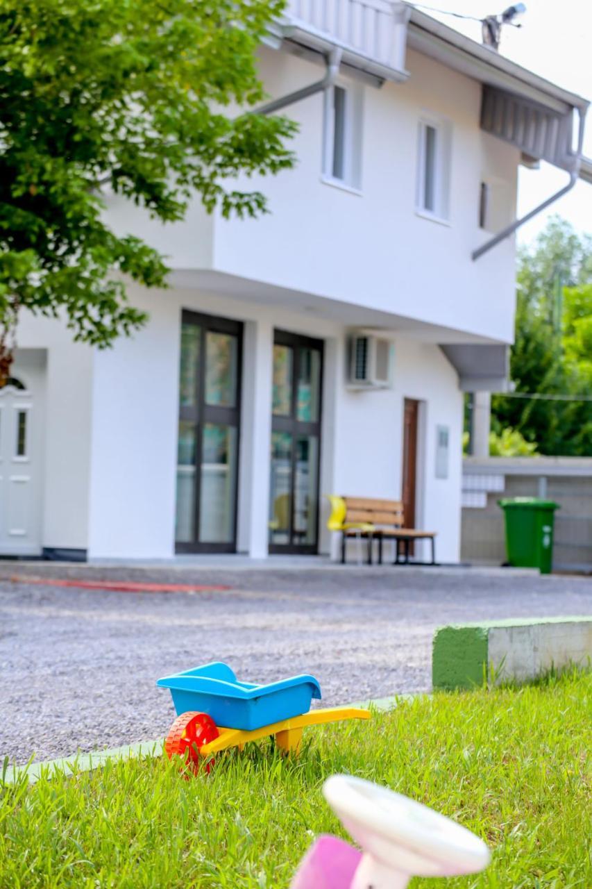 Apartments River Una 5 Bihać Kültér fotó