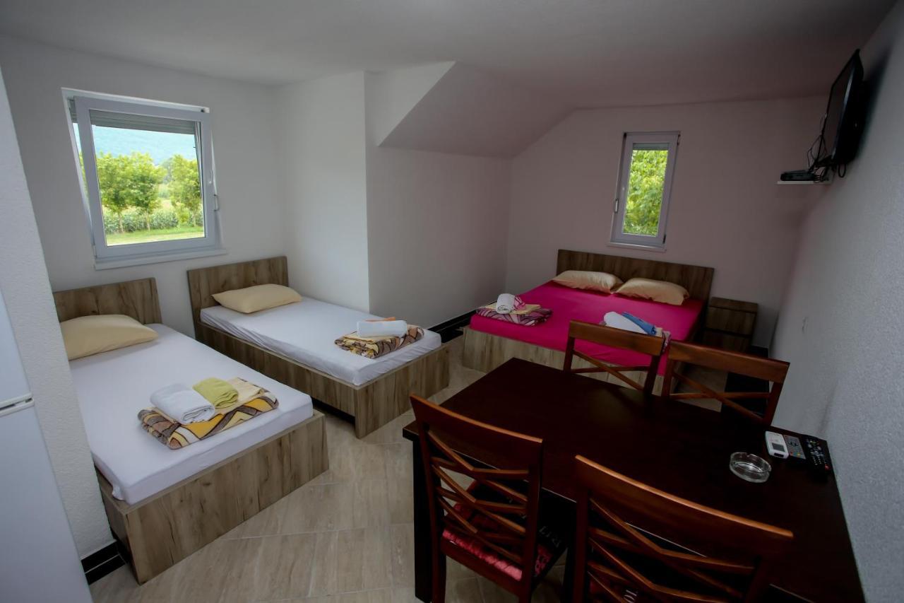 Apartments River Una 5 Bihać Kültér fotó